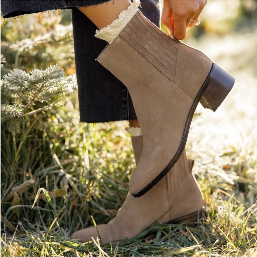 Dolce Vita Linny H2O Waterproof Leather Bootie Taupe Suede Ankle Boots Size 8
